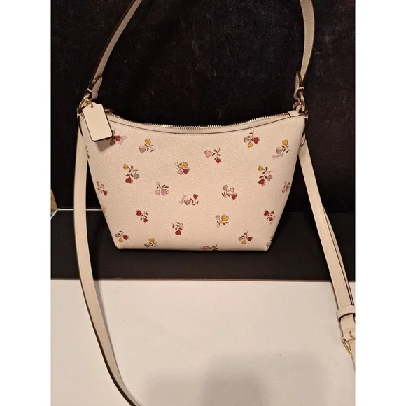 NWT Coach CW392 Zip Top Shoulder Bag Crossbody W/ Heart Print In Chalk - Picture 3 of 15